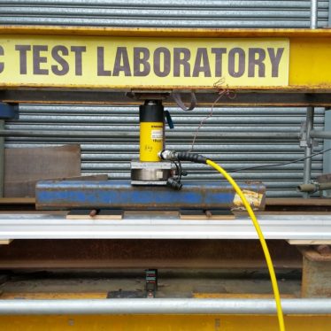Load Test for Waler Beam - (AS 3610: 1995)