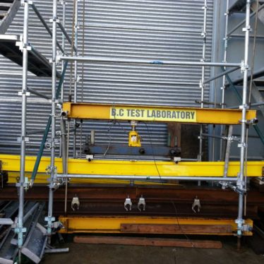 Bending Strength and Modulus of Elastic Test for Structural Timber - (AS/NZS 4063.1: 2010)